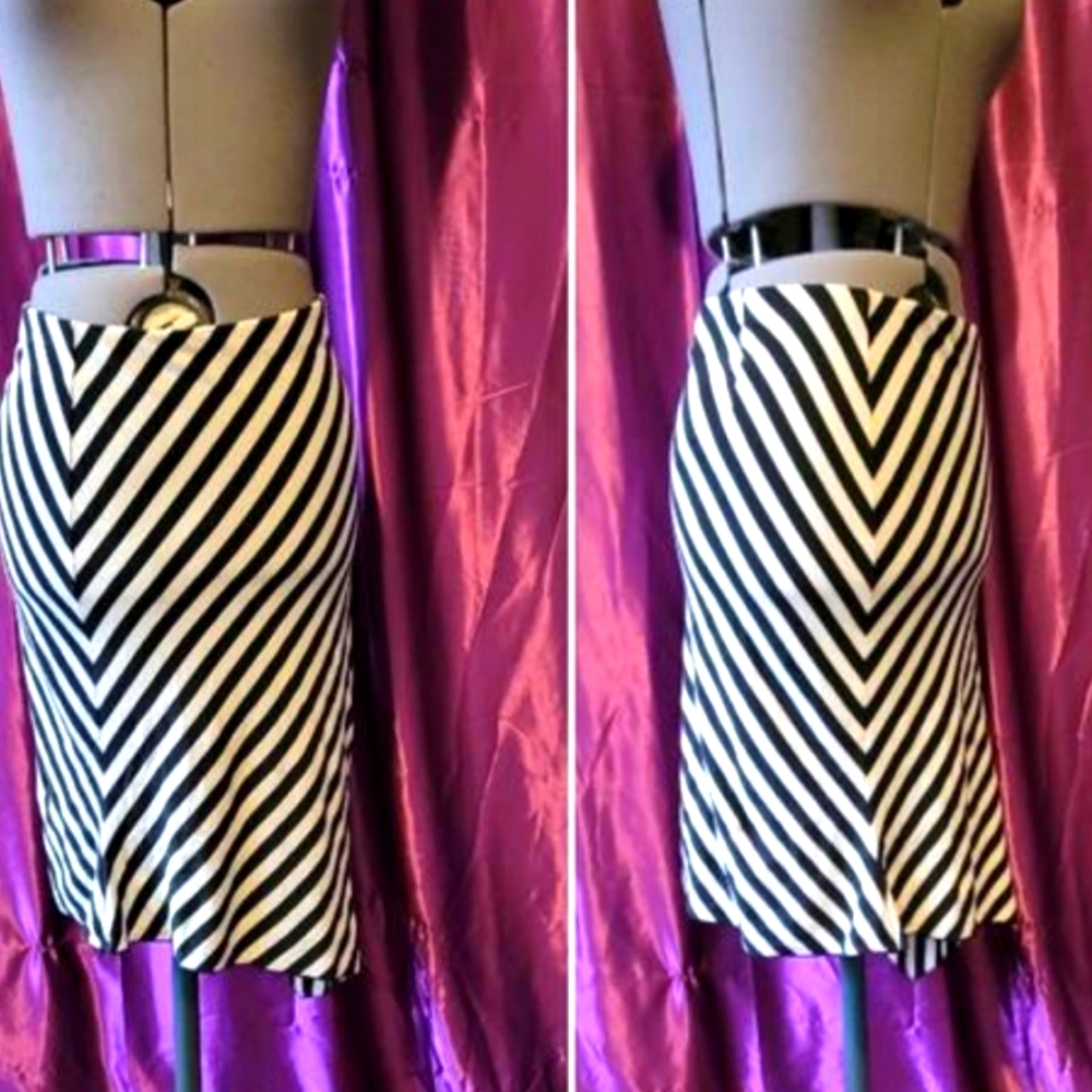 Soft, cute, comfortable,  & super versatile black & white skirt!